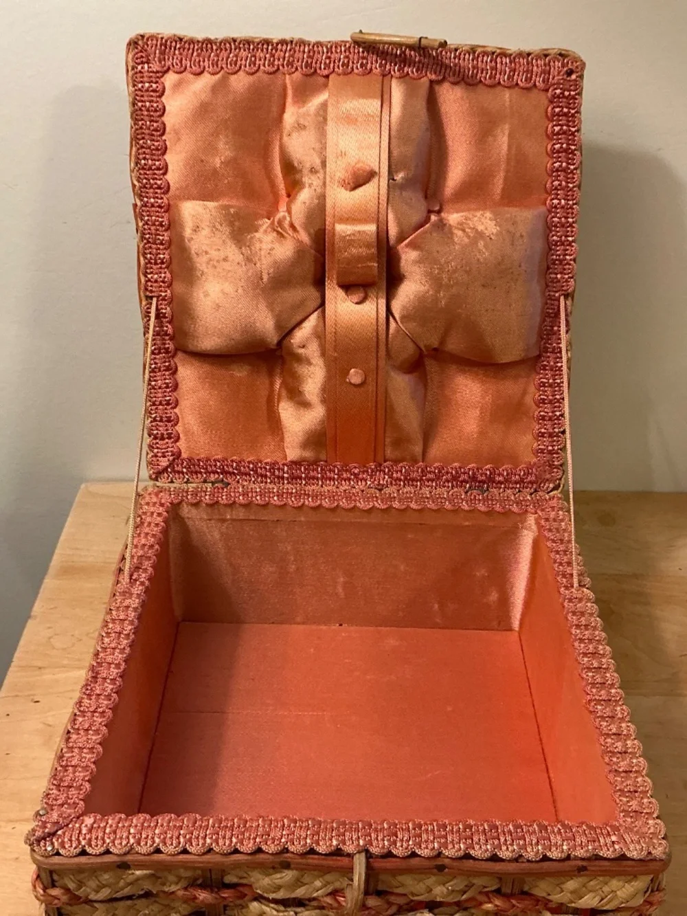 Vintage Wicker Sewing Basket Pink Beige Made in Japan